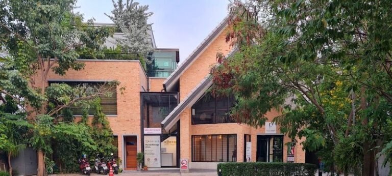 267 825afcca5a2a 768x346